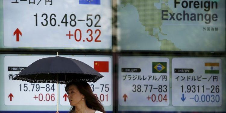 Sterling may gain on UK Treasury chief’s growth-boosting plans